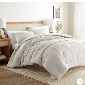 Light Grey Bedding Set- full/queen